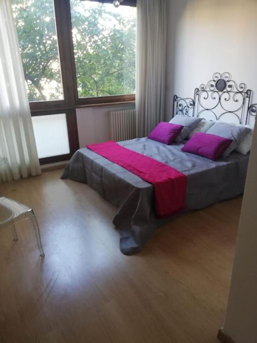 Vanity - 4 Bedrooms With 4 Bathrooms - Ac & Wifi Roma